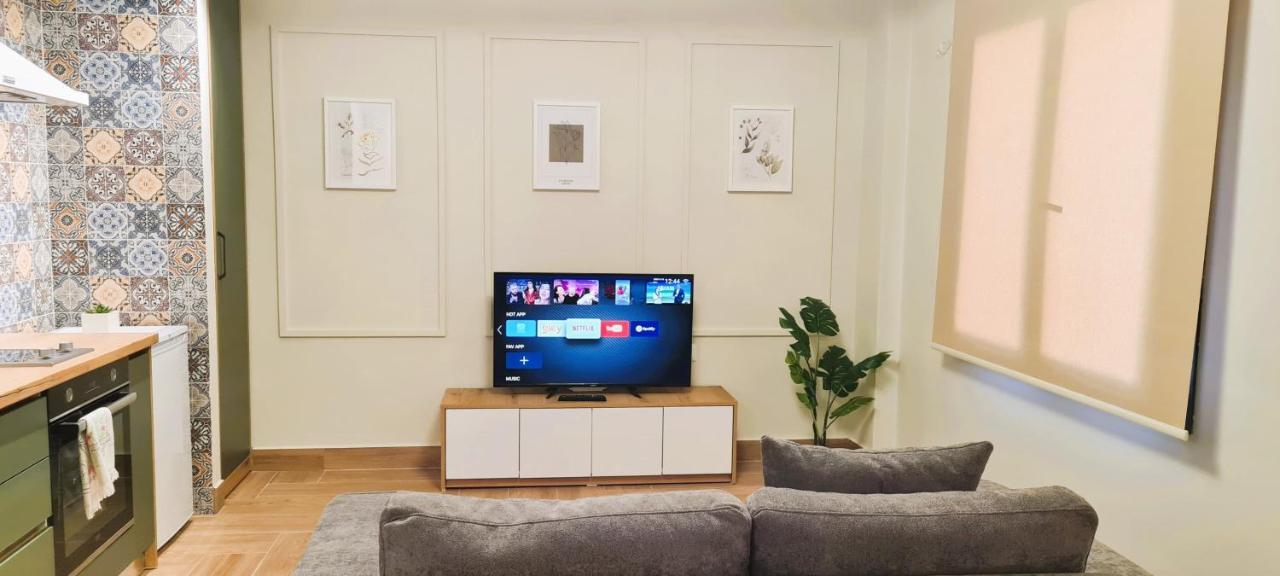 2V1 - Center Apartment 4 Tiranë Ngoại thất bức ảnh